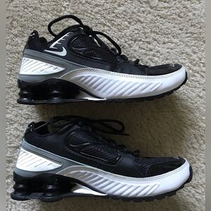 Nike Shox Shocks Enigma Athletic Shoes